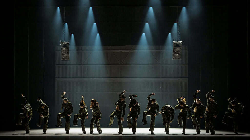 Hessisches Staatsballett: »The Mass Ornament« © Andreas Etter