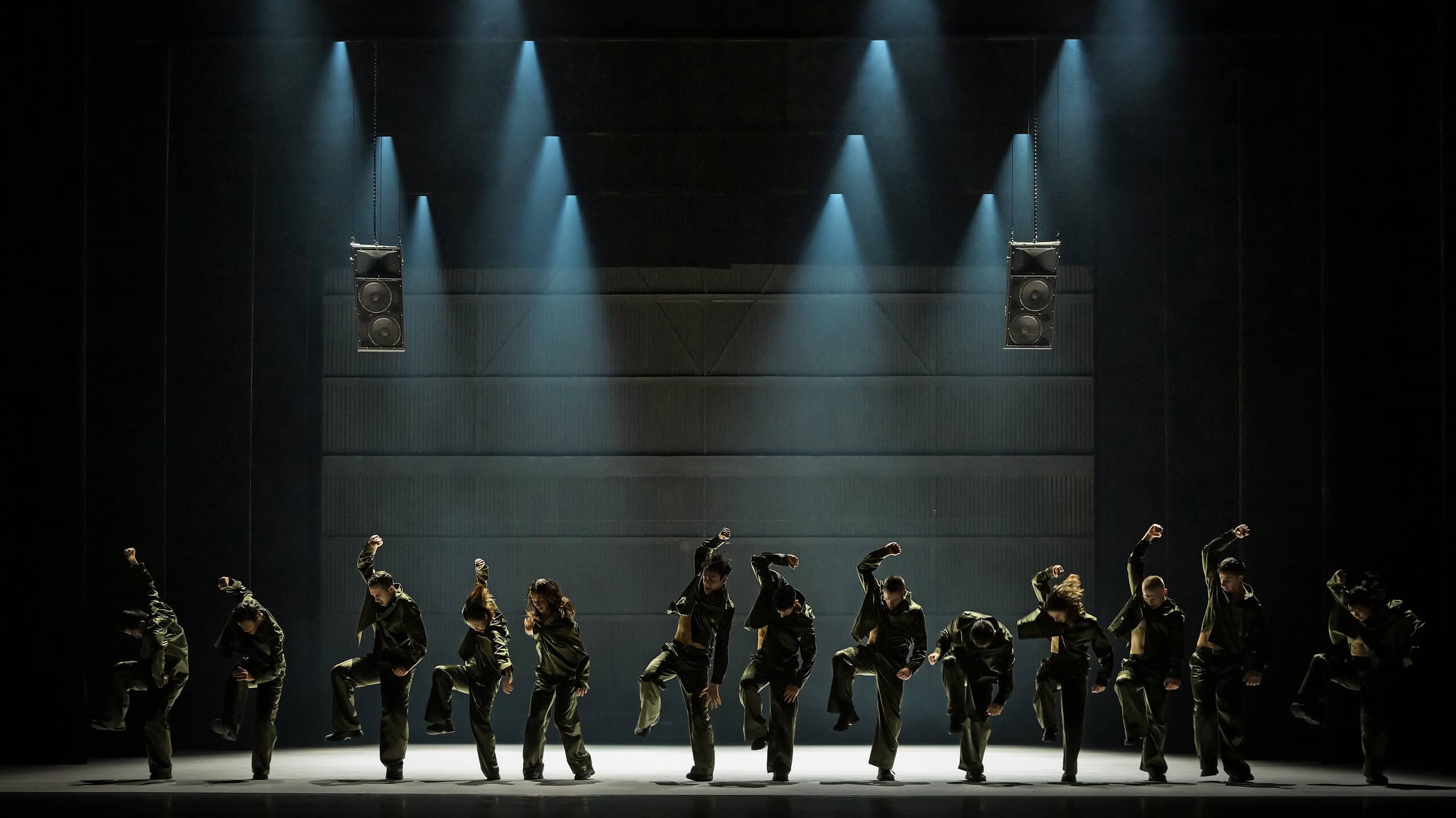 Hessisches Staatsballett: »The Mass Ornament« © Andreas Etter